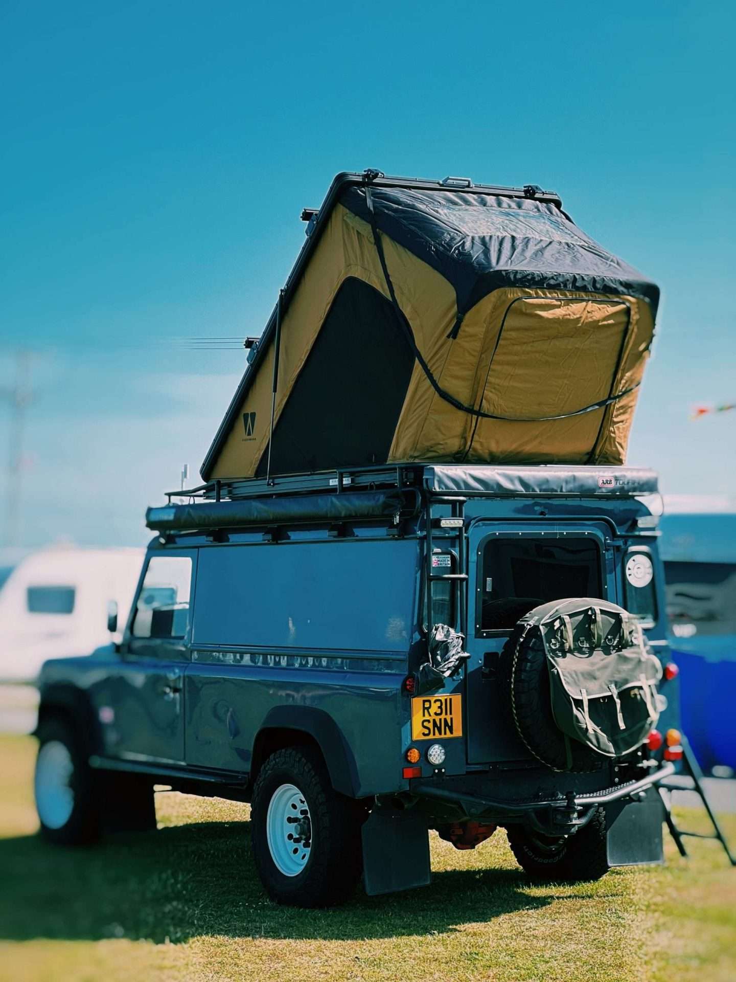 vickywood roof tent Vickywood Cumaru 135 Hardcover Roof Tent – ORE4X4UK