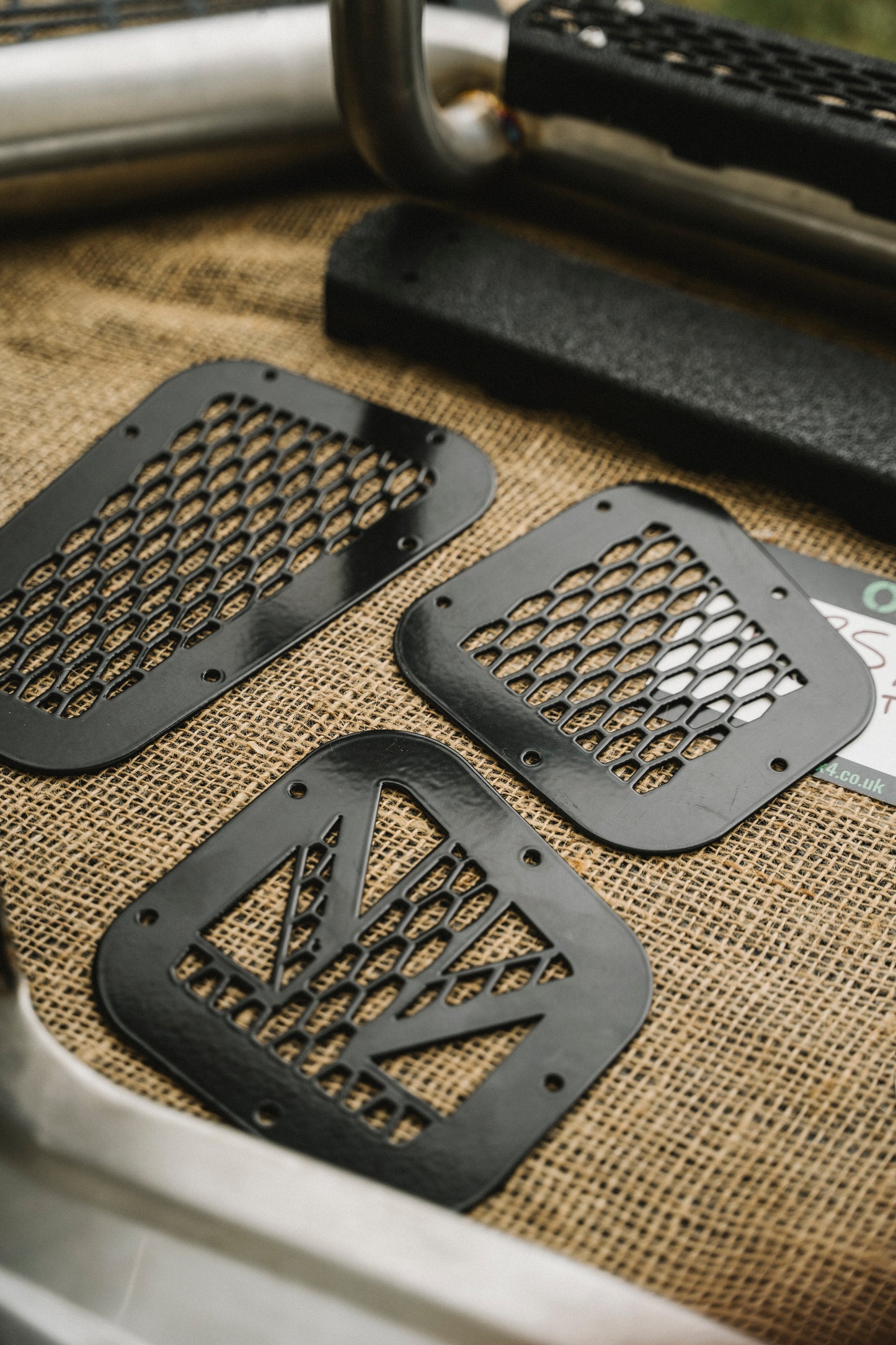 Land Rover Defender Wingtop Grille