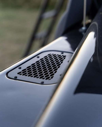 Land Rover Defender Wingtop Grille