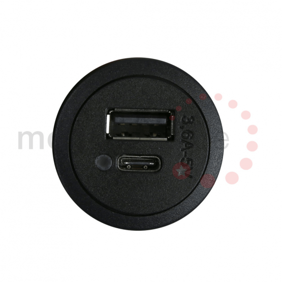 Defender 12v USB-C & USB-A Charging Socket