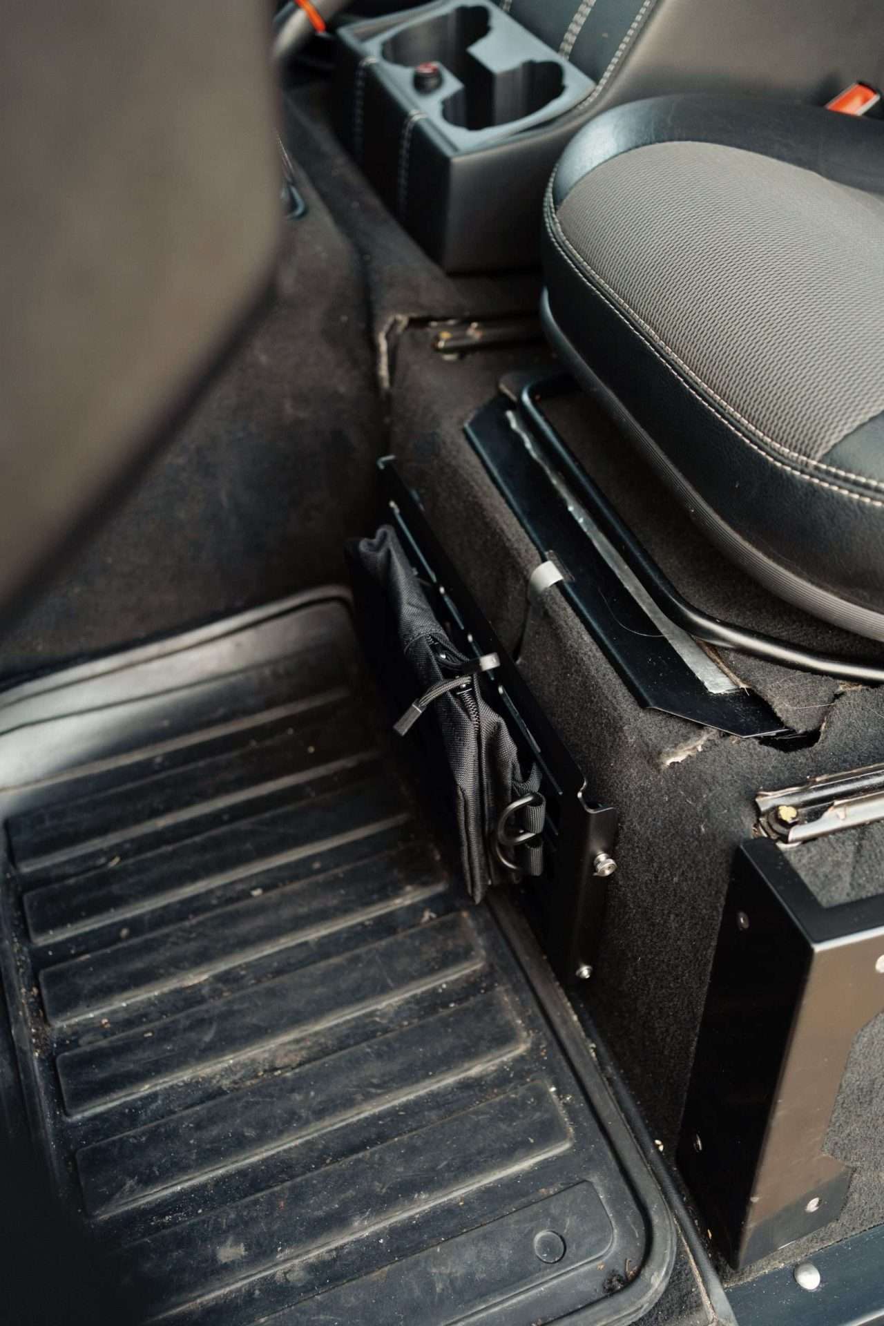 Defender Seatbox Cargo Panel